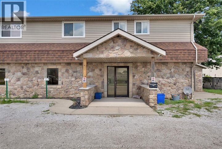 Property Photo: 255B William Street South ON N7M 4T2
