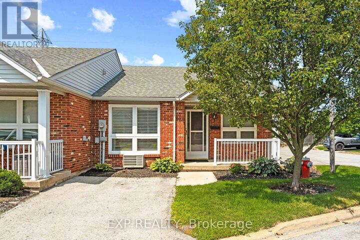 Property Photo:  226 Vansickle Road 5  ON L2S 2S7 