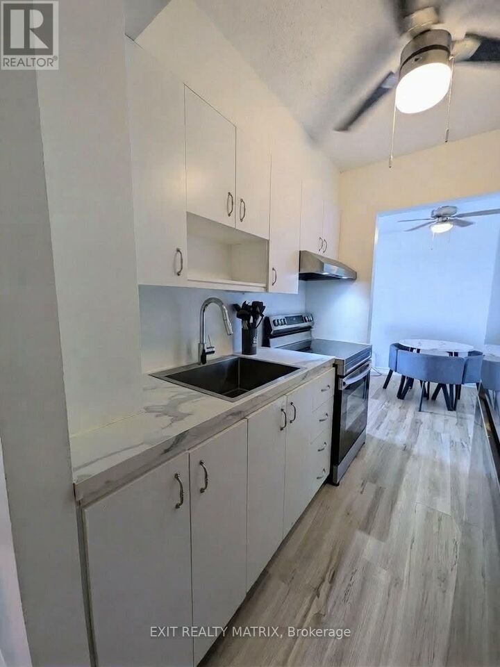 Property Photo:  2041 Arrowsmith Drive 402C  ON K1J 7V7 