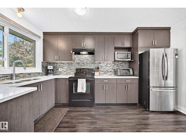Property Photo: 2112 36 St NW AB T6L 3G4