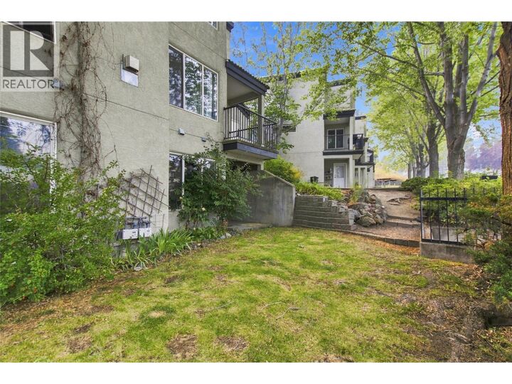Property Photo: 411 Aberdeen Drive 7 BC V1S 1X2