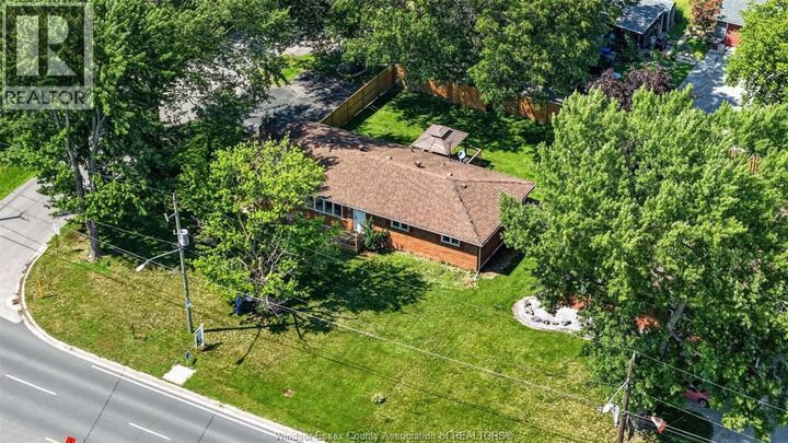 Property Photo: 520 Front Road ON N9J 1A6