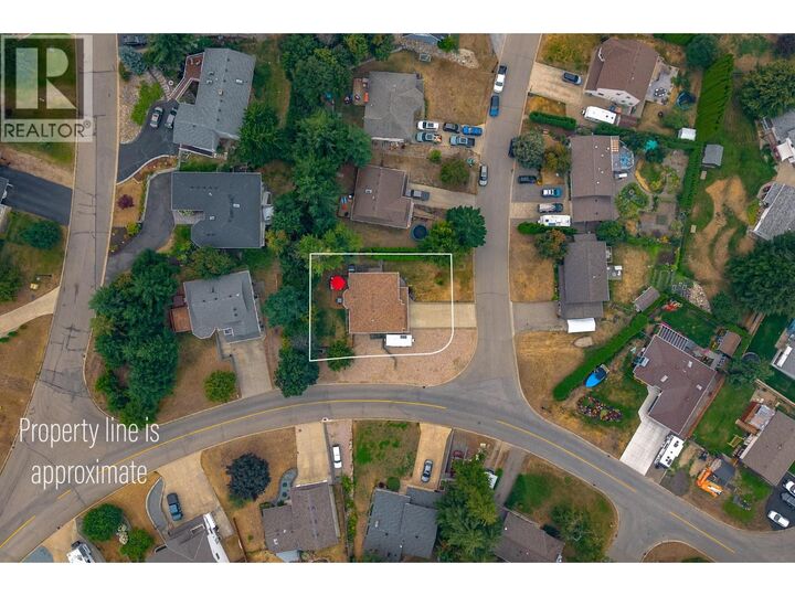 Property Photo:  1690 16 Avenue Southeast  BC V1E 2M7 