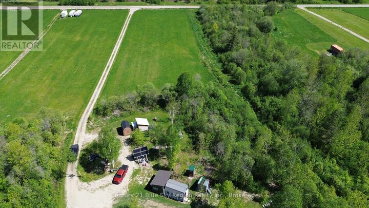 Property Photo:  342 Old Highway 17  ON P0H 1V0 