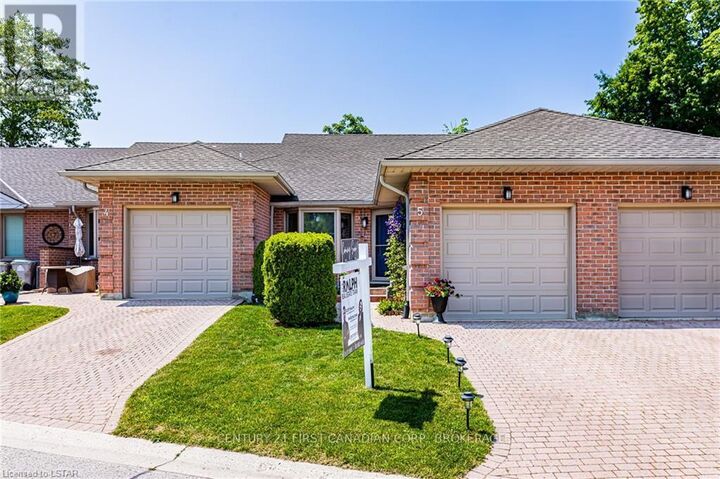Property Photo: 90 Ontario Street South 5 ON N0M 1T0