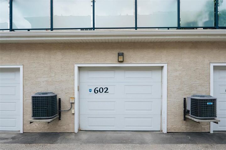 Property Photo:  15 Bridgeland Drive  MB R3Y 0E7 
