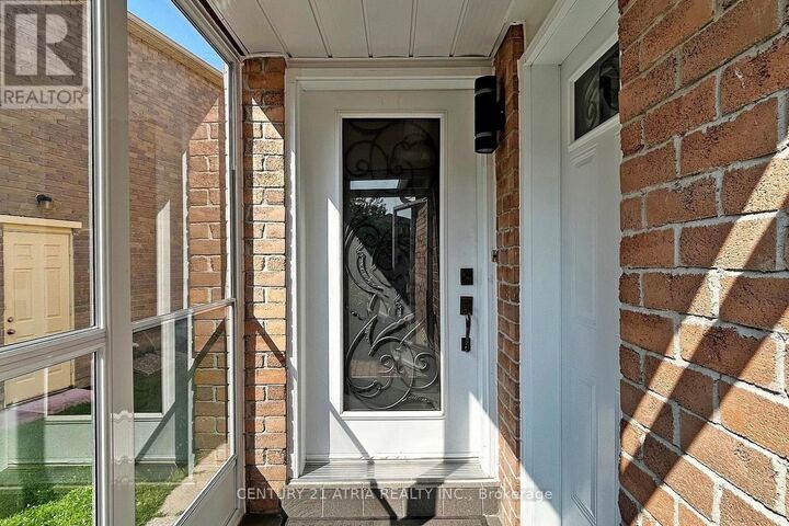 Property Photo: 92 Jaffray Road Upper ON L3S 1G9