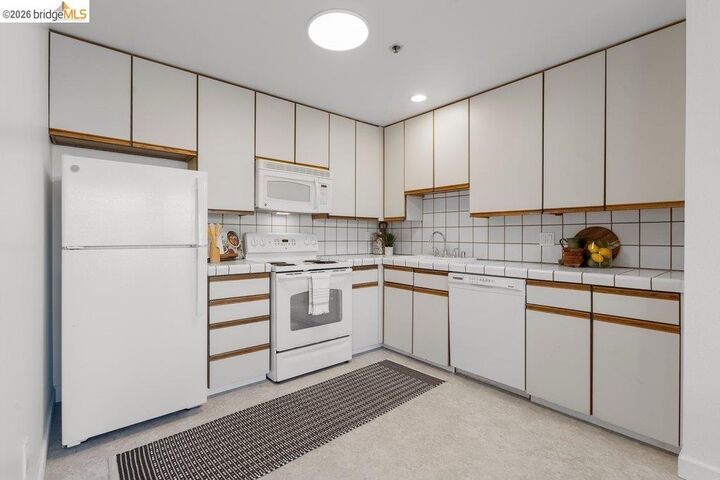 Property Photo:  501 Arguello Boulevard 301  CA 94118 