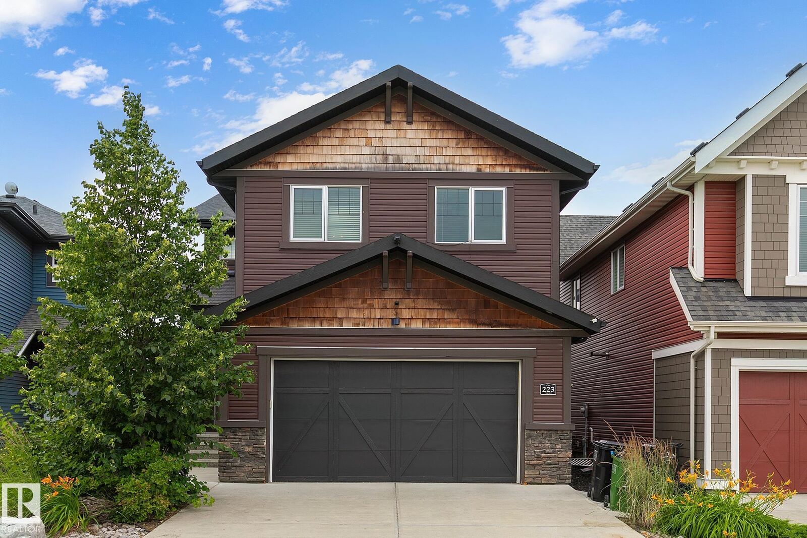 Property Photo: 223 Hawks Ridge Boulevard NW AB T5S 0M1