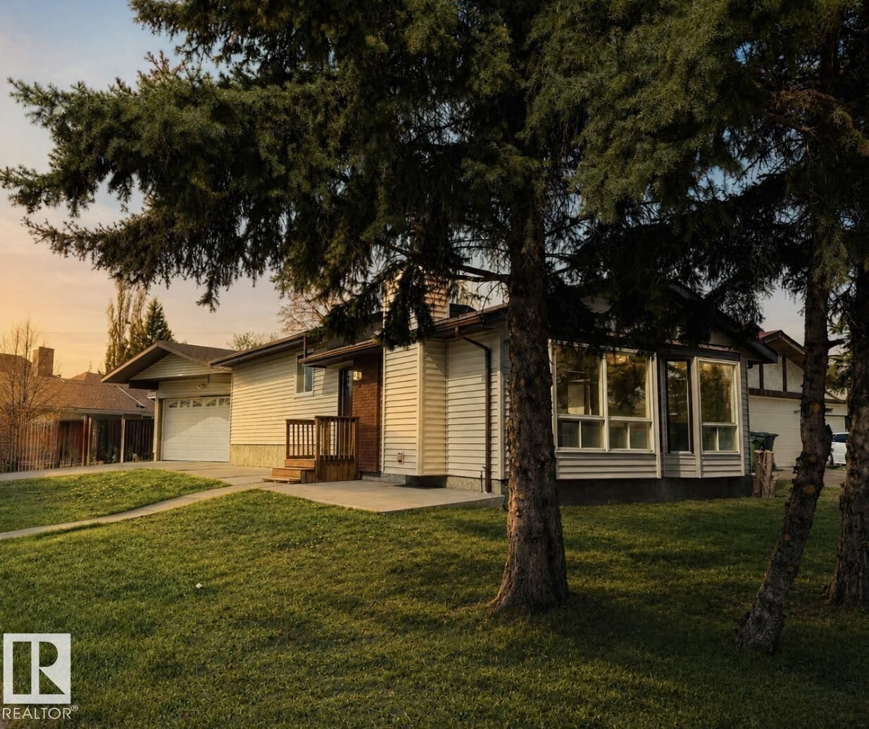 Property Photo: 8516 190 Street NW AB T5T 4Z9