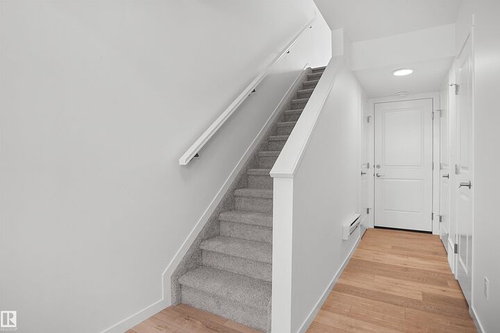 Property Photo: 7060 Rosenthal Drive NW AB T5T 7N6