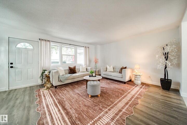 521 Village On The Green Green NW — photo 1