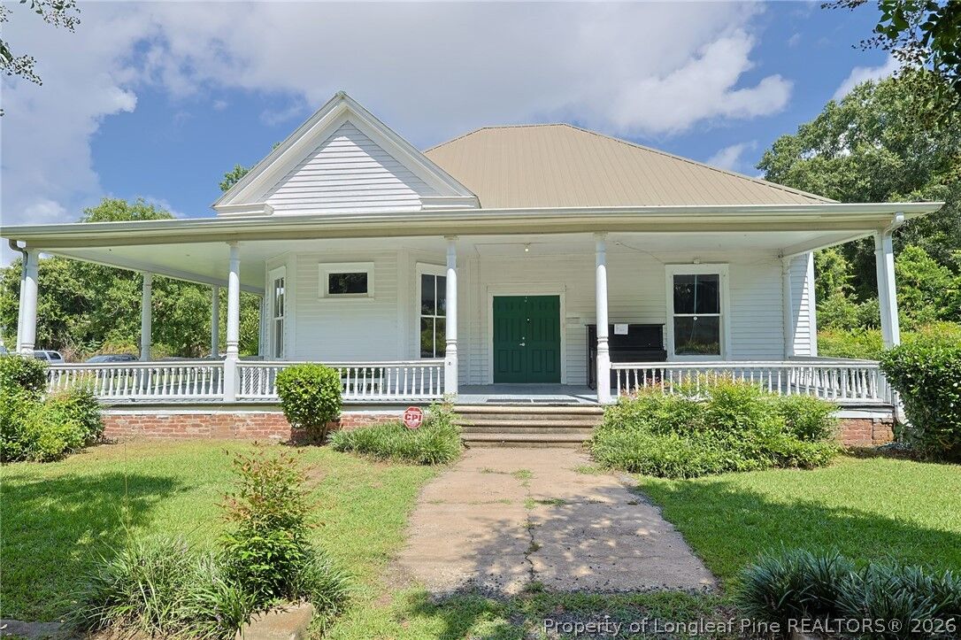 Property Photo: 307 McCaskill Avenue NC 28364