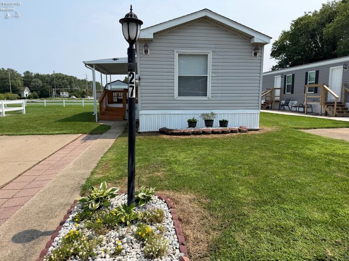 Property Photo:  27 Rathbun Drive  OH 43440 