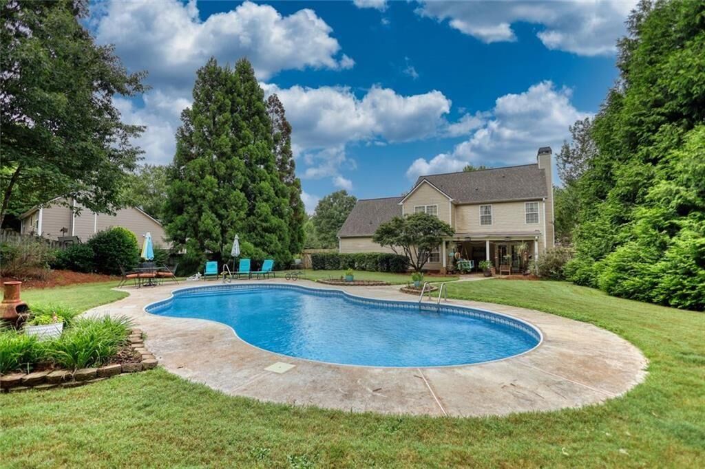 Property Photo:  528 Ansley Forest Drive  GA 30655 