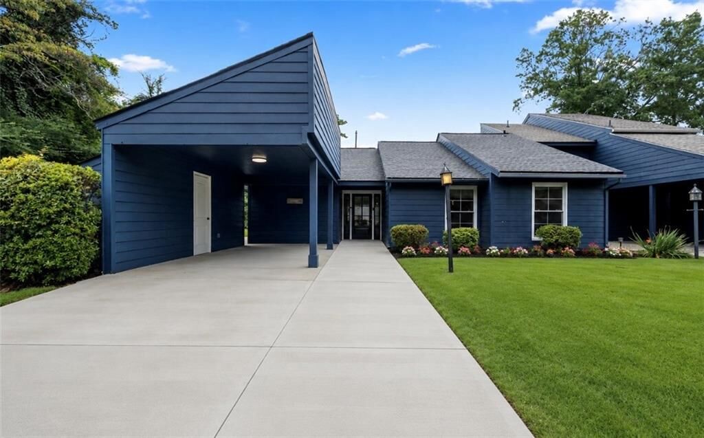 Property Photo: 140 Woodhaven Way GA 30009