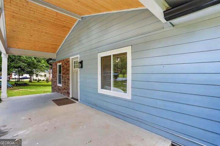 Property Photo: 1374 Shangrila Circle GA 30296