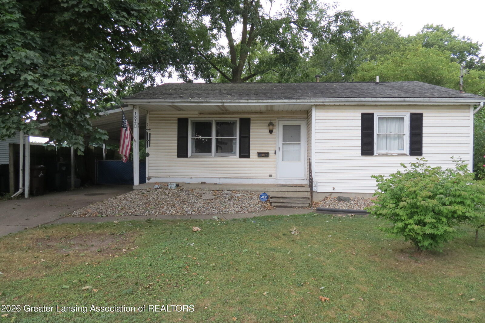 Property Photo:  110 E Clinton Street  MI 48866 