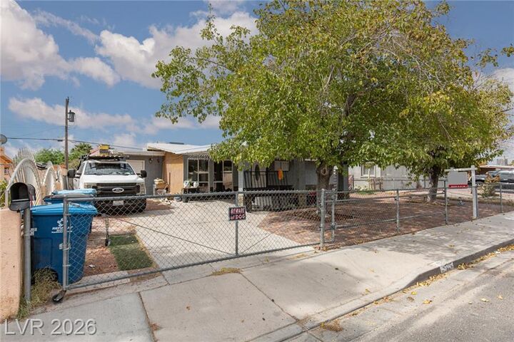 Property Photo: 3216 Osage Avenue NV 89101