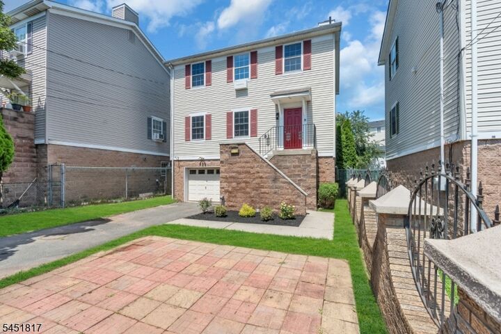 Property Photo:  81 Crane St  NJ 07104 