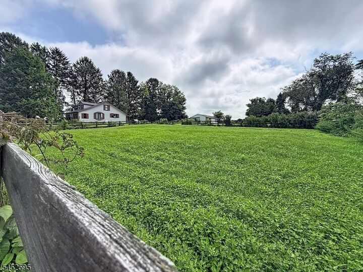 Property Photo:  28 Wolfs Corner Road  NJ 07860 