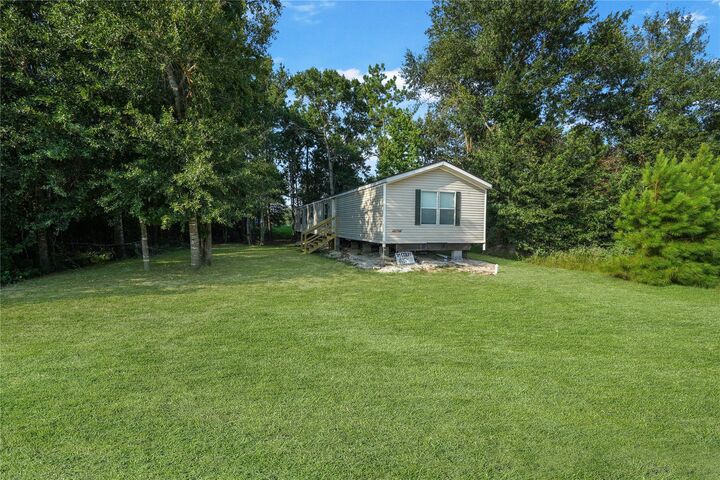 Property Photo: 71 Road 5221 TX 77327