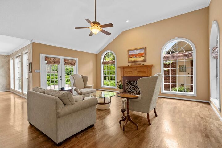 Property Photo: 23 Saint Simons Court TX 77479
