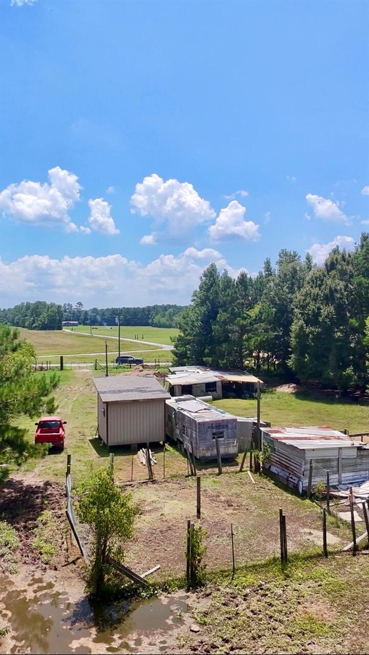 Property Photo: 464 Road 3011A TX 77535