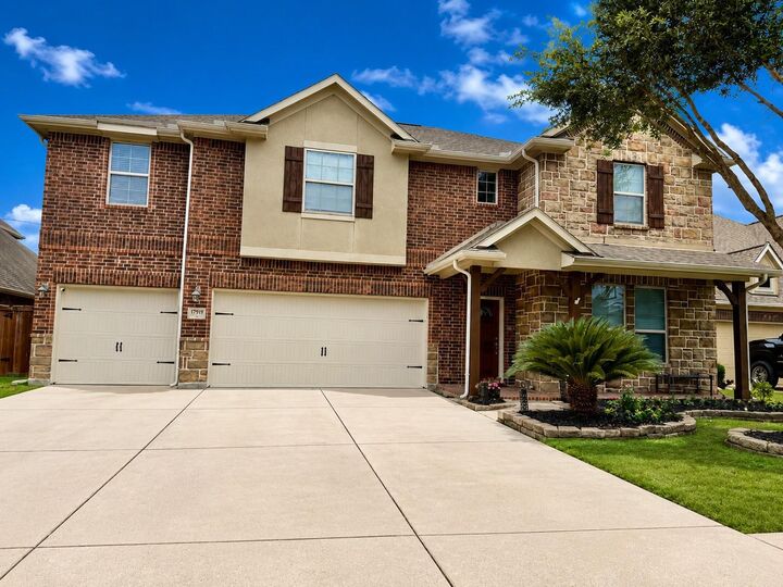 Property Photo: 17919 Creek Bluff Lane TX 77433