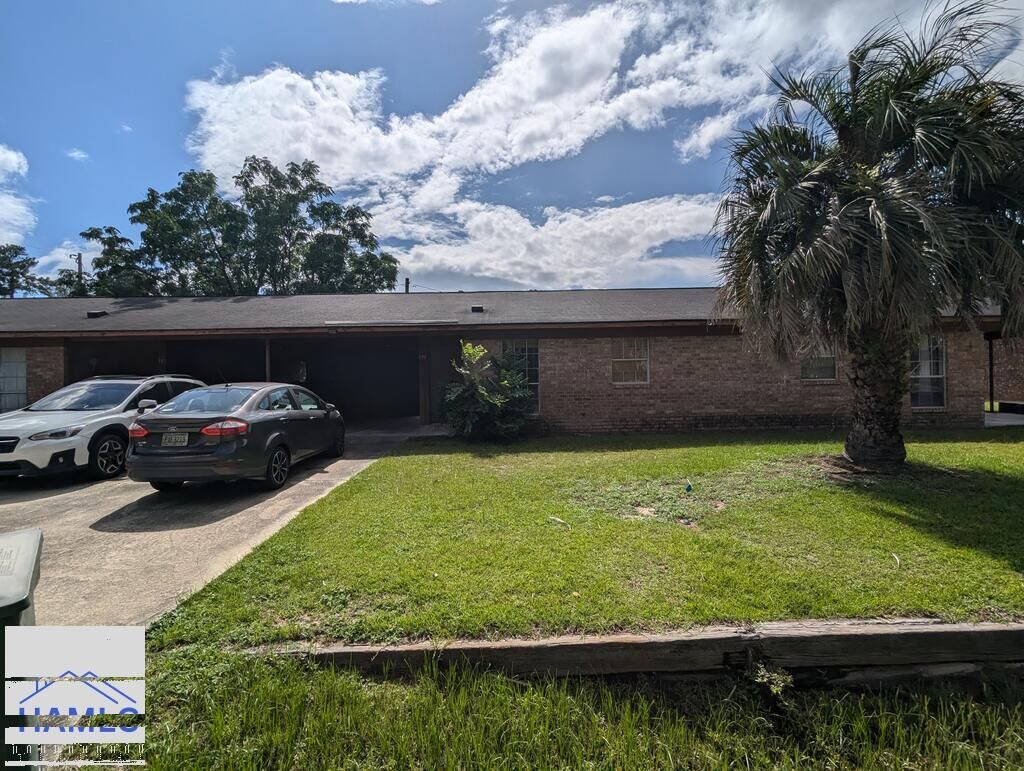 Property Photo: 979 Live Oak Drive GA 31313