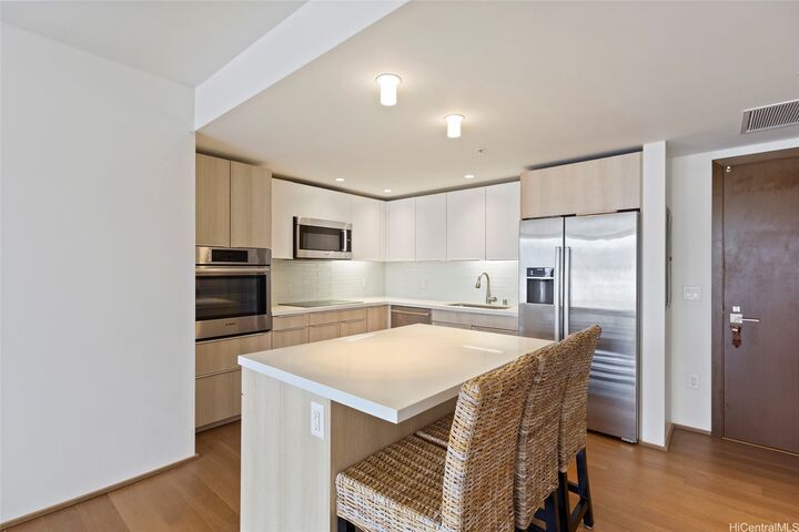 Property Photo: 888 Kapiolani Boulevard 3802 HI 96813