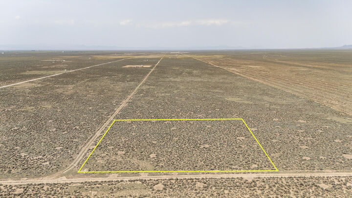 Property Photo: 1.86 Acres + 1 Acft Of Water UT 84714