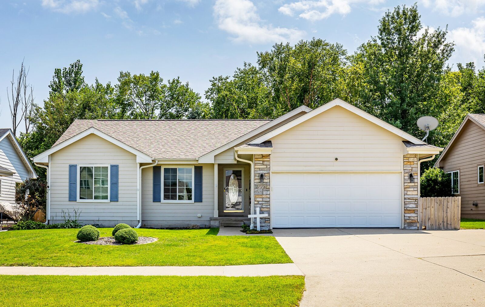 Property Photo: 116 17th Street SE IA 50009