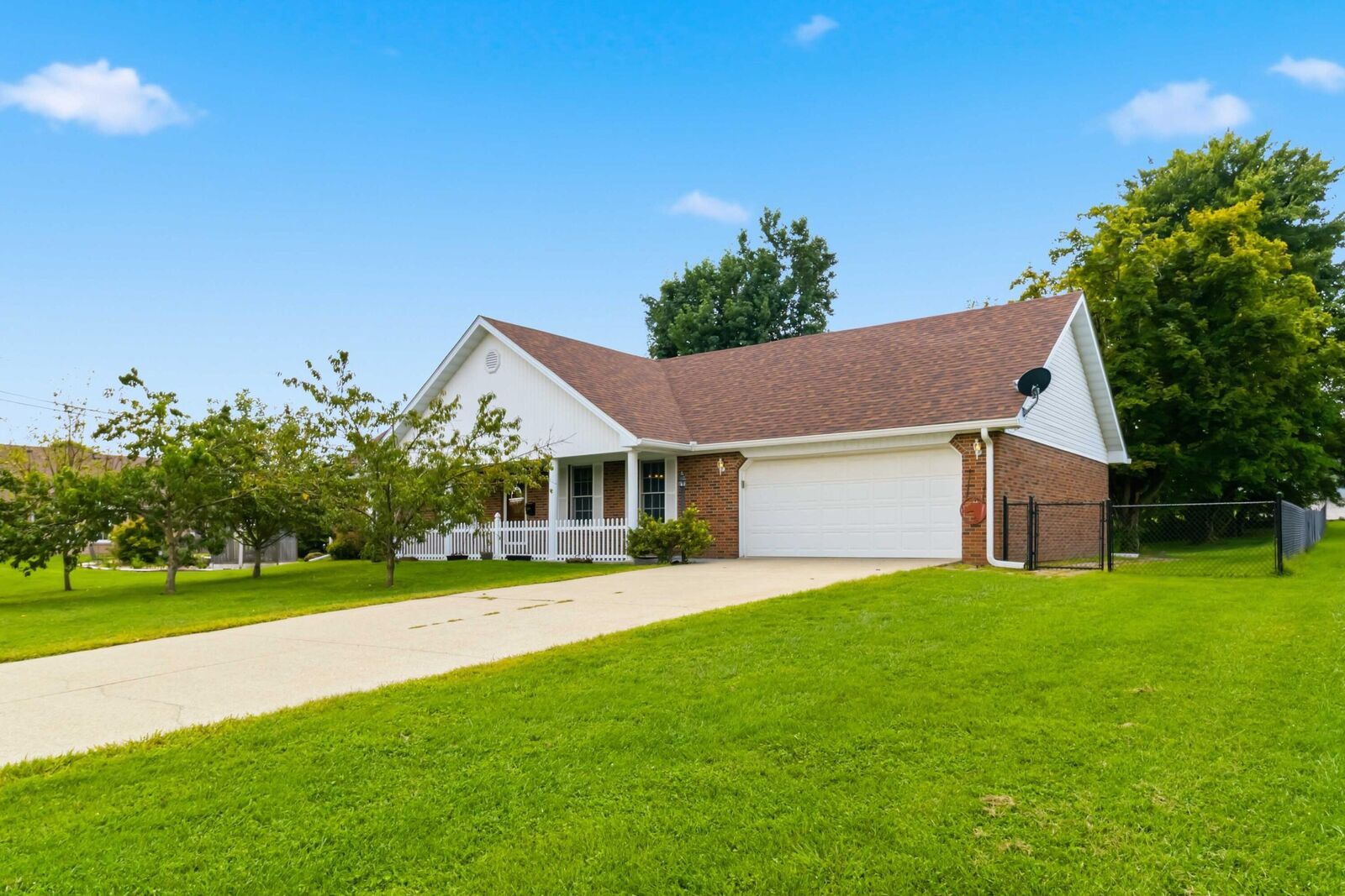 Property Photo: 502 Autumn Drive KY 42503