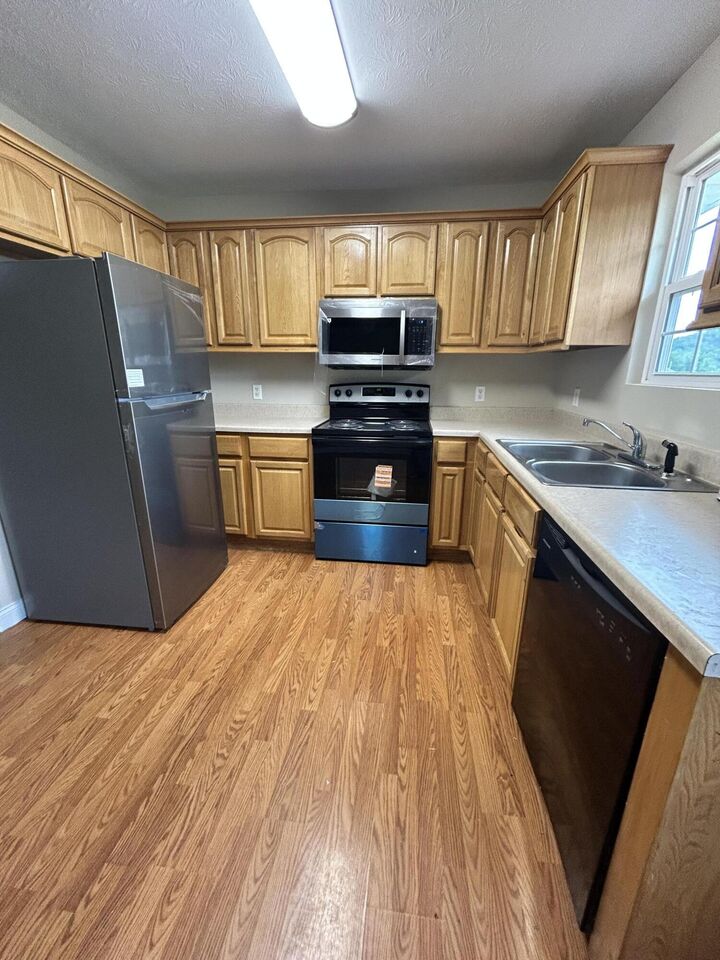 Property Photo:  1465 Blaze Valley Road  KY 42501 