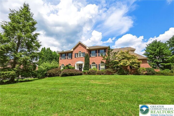 Property Photo: 3724 Canterbury Road PA 18020