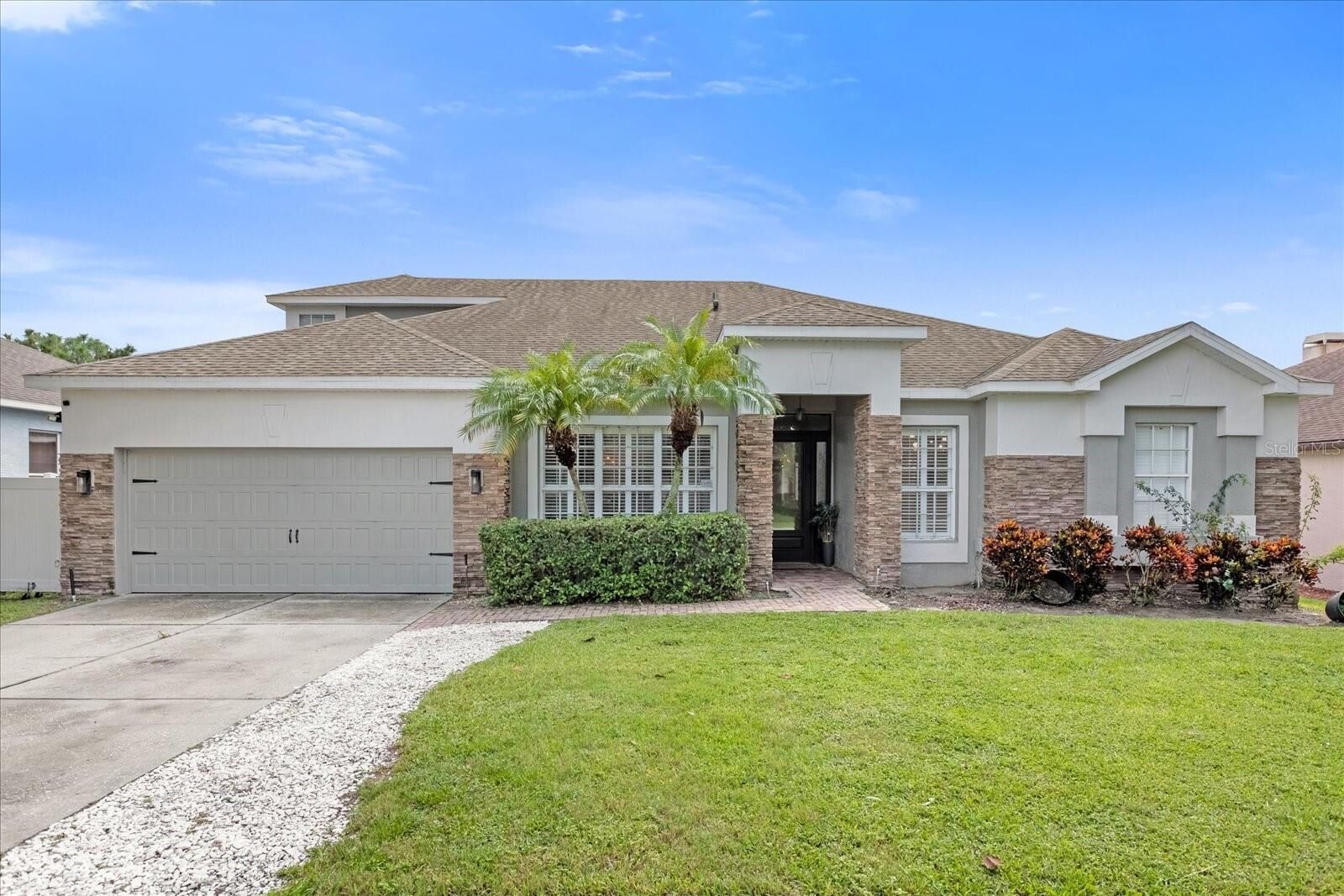 Property Photo: 10175 Cove Lake Drive FL 32836