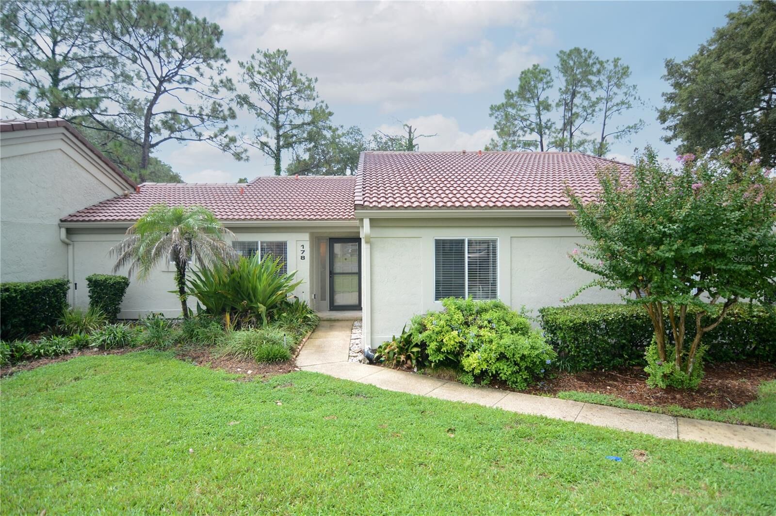 Property Photo:  178 W Sabal Palm Place 178  FL 32779 
