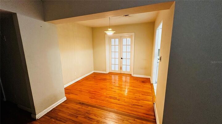 Property Photo:  2014 Linda Street  FL 32803 