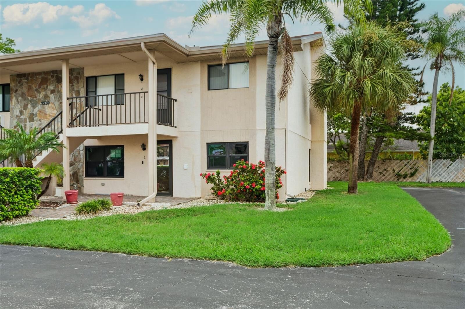 Property Photo:  9920 Eagles Point Circle 2  FL 34668 