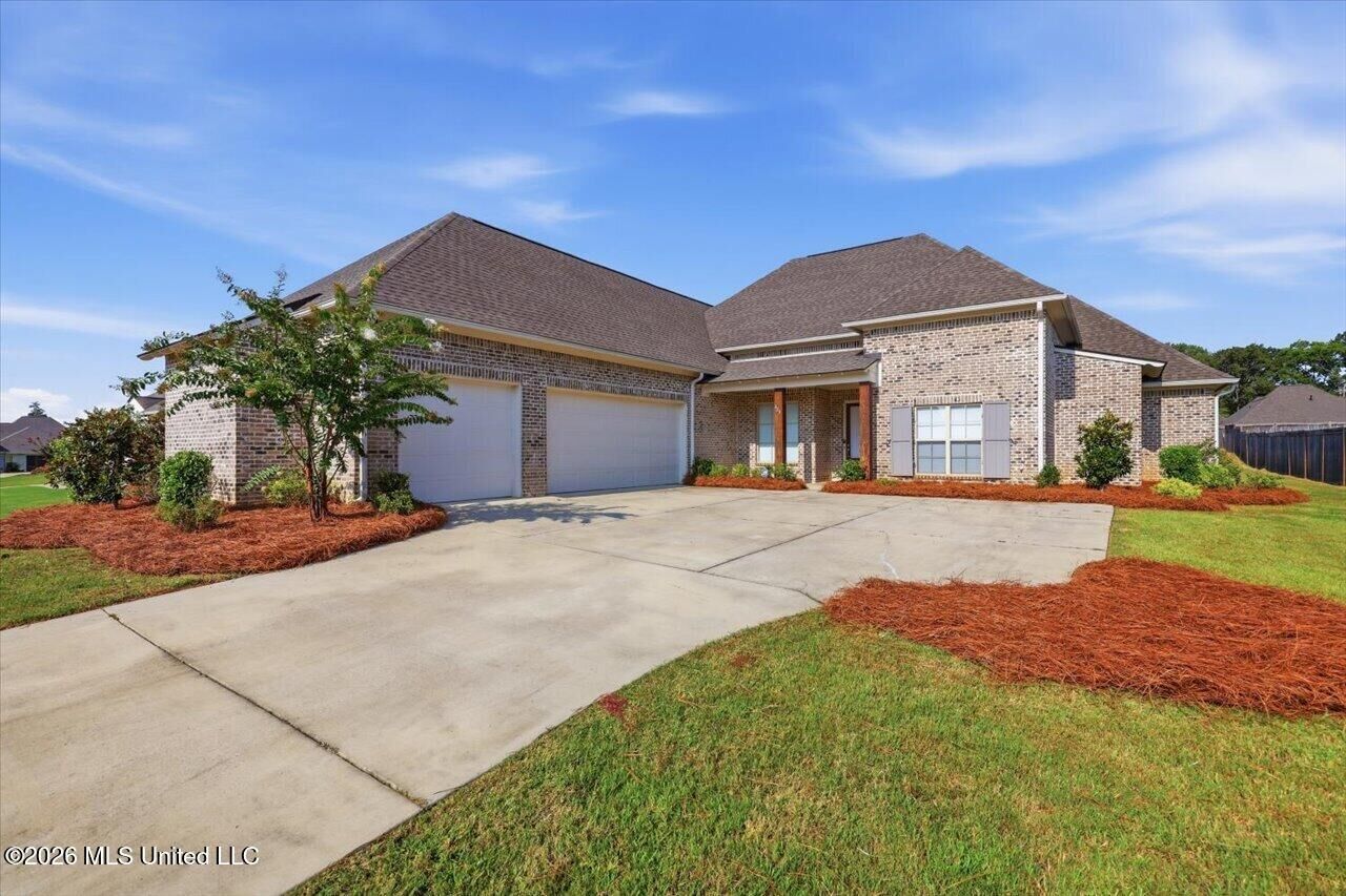 Property Photo:  615 Crossvine Ridge  MS 39110 