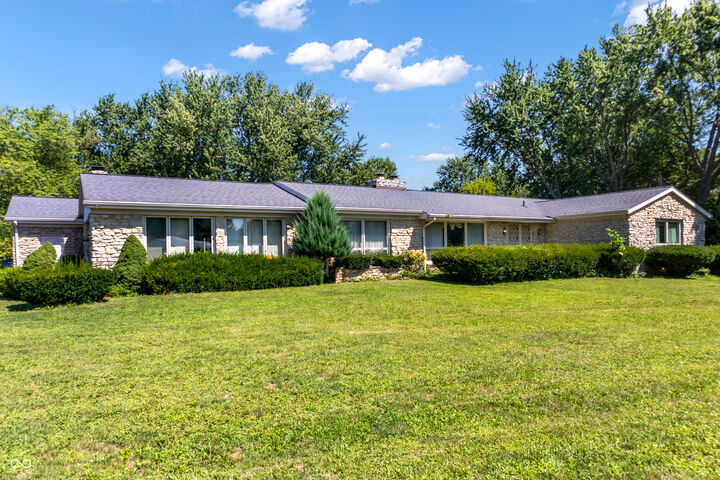 Property Photo:  5904 Yale Boulevard  IN 46902 