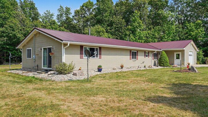 Property Photo:  9800 N Wyman Rd Road  MI 49305 