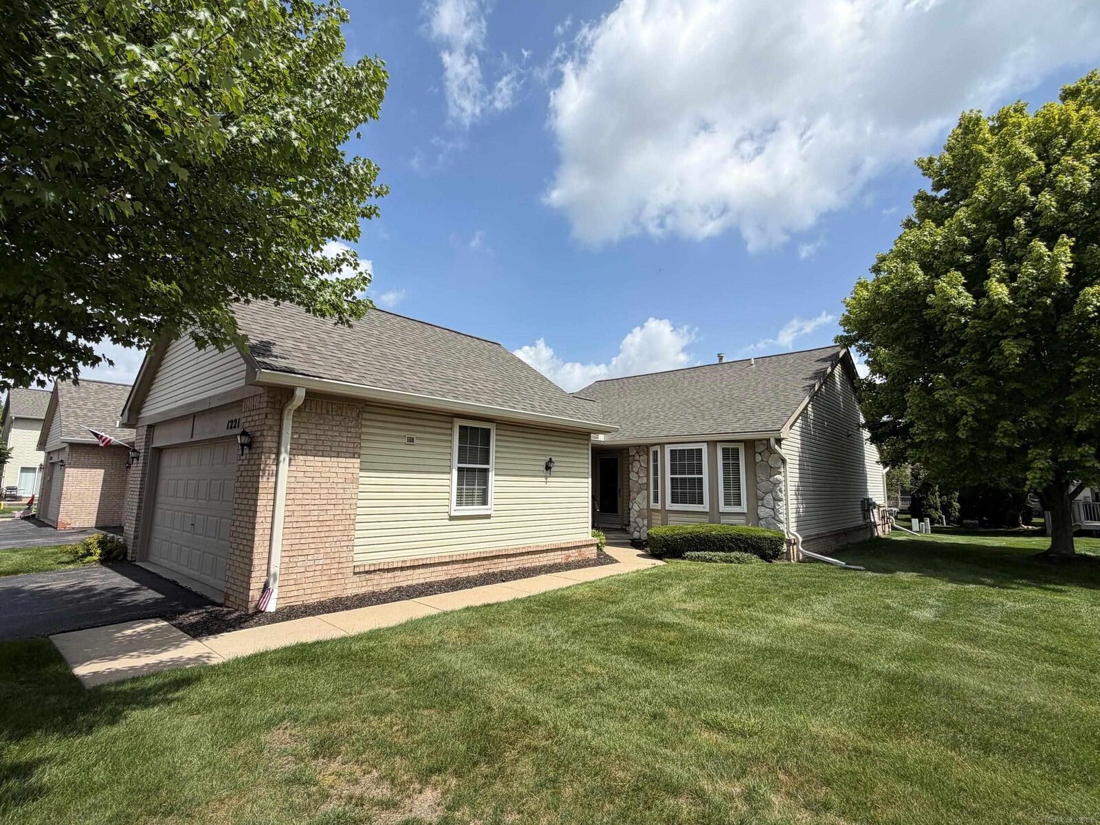 Property Photo:  12215 Noonan Court  MI 48315 