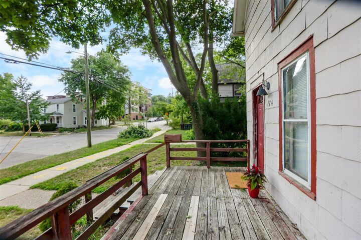 Property Photo:  124 Felch Street  MI 48103-3330 