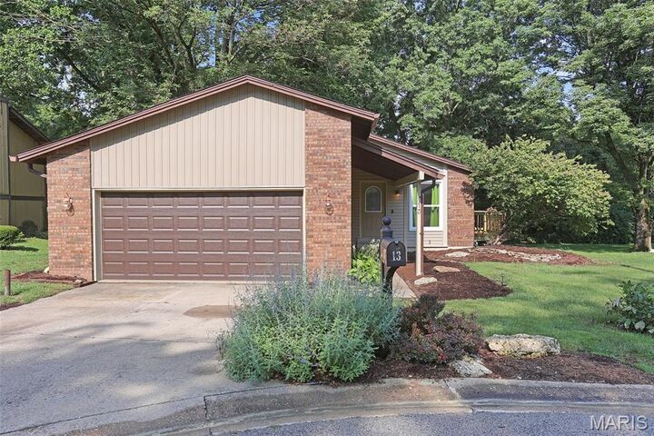 Property Photo:  13 Dogwood Lane  IL 62034 