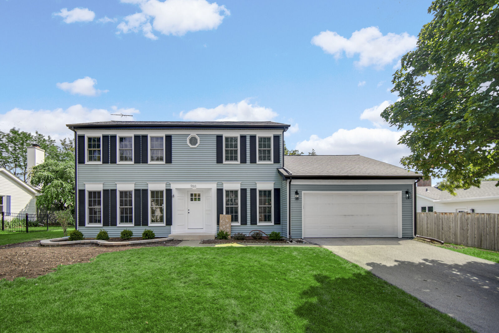 Property Photo:  966 W Bauer Road  IL 60563 