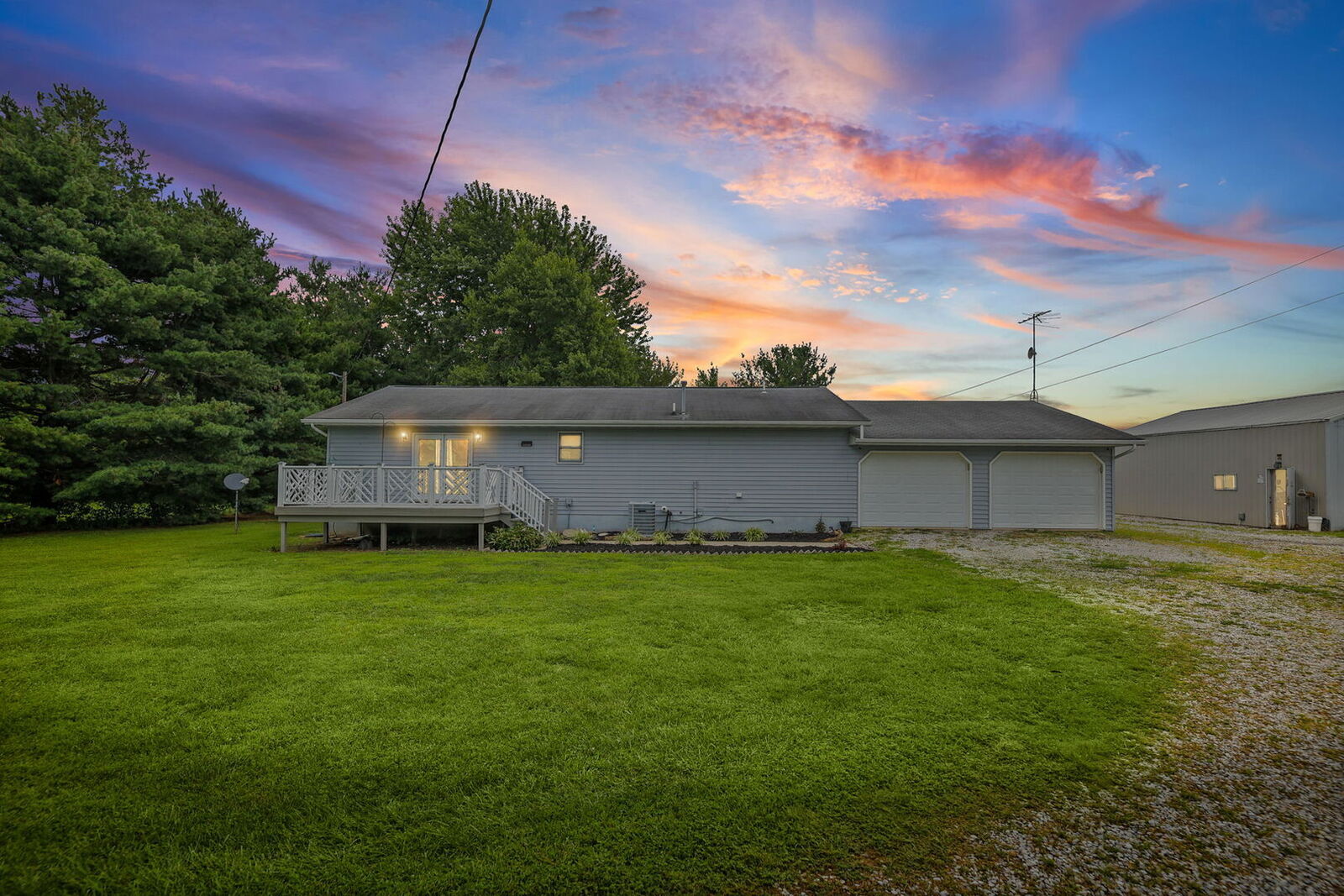 Property Photo: 4568 State Route 161 Extension IL 62853