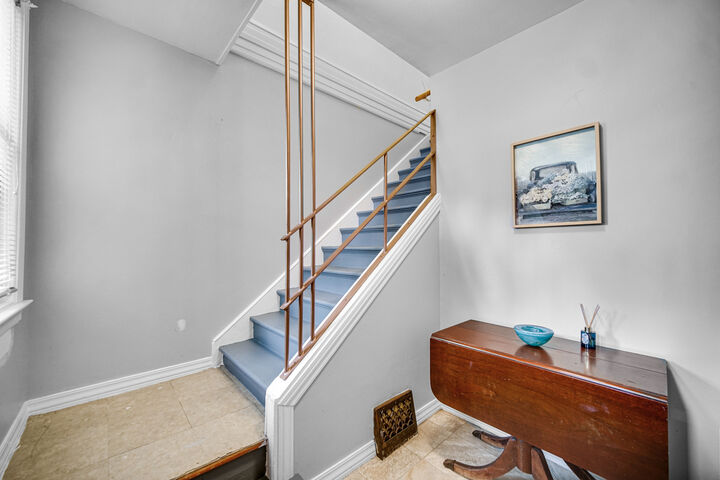 Property Photo: 7621 S Perry Avenue IL 60620
