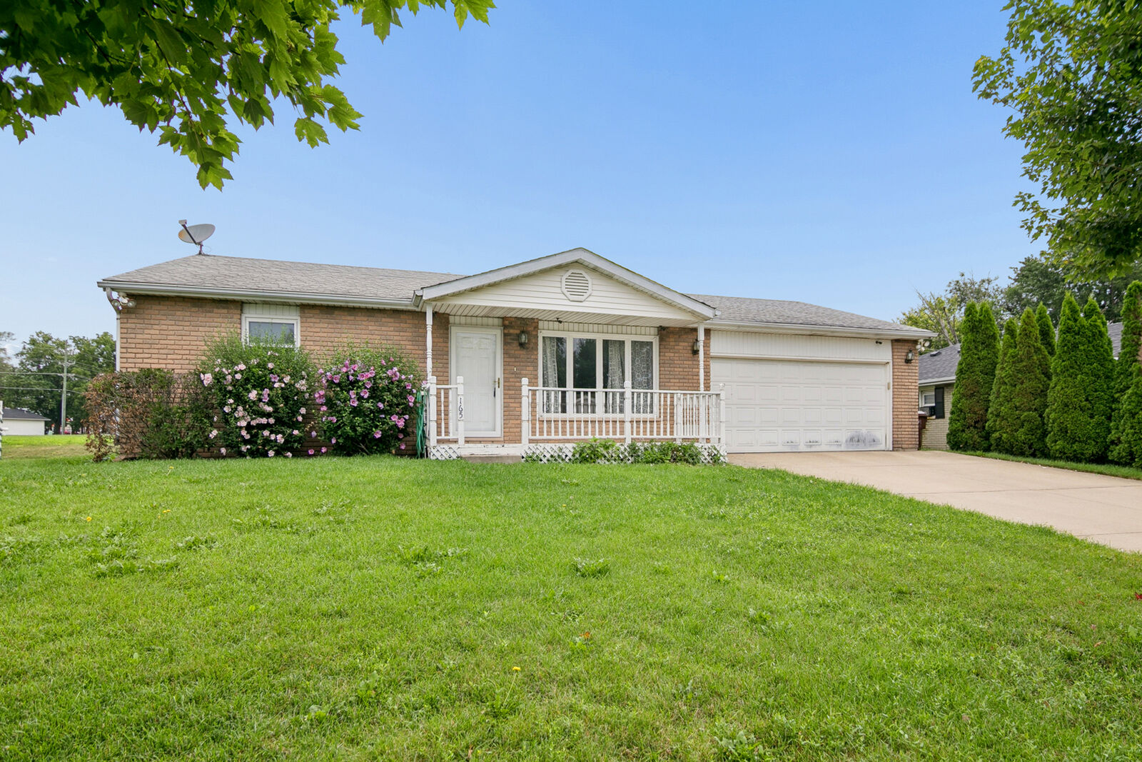 Property Photo: 165 Keigher Drive IL 60950